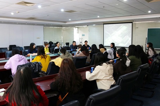 3044am永利官网师生走进高教社照片3.jpg